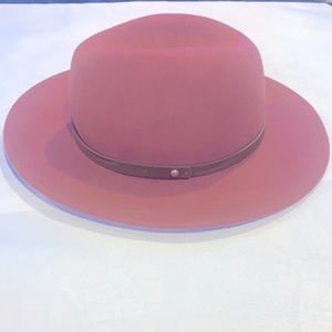 Free People coral hat